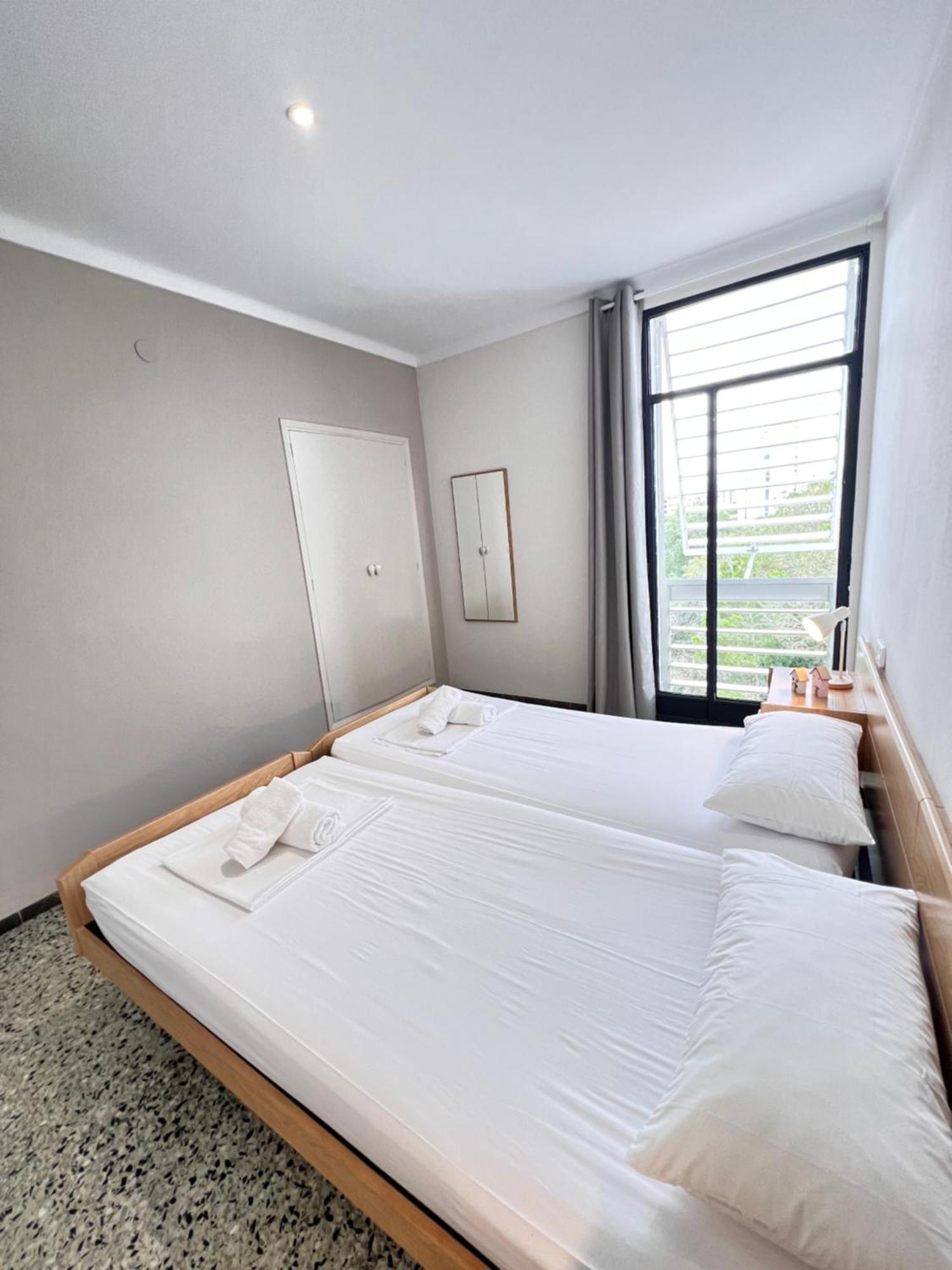 3 Apartment, 500m To Beach, Swimming Pool, Terrace Apartamento